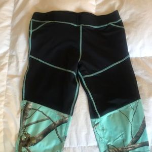 Real Tree Girl cropped leggings